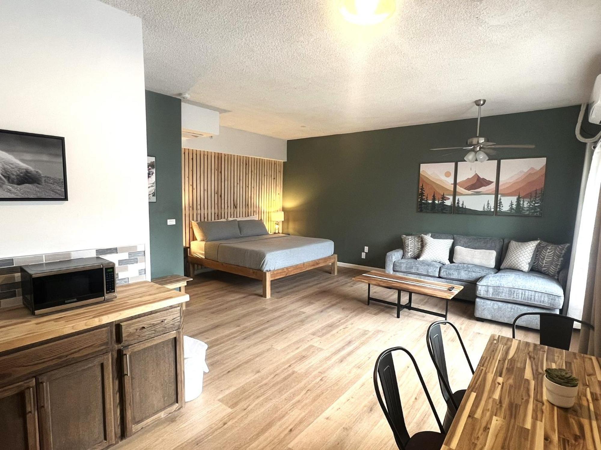 Wofford Village Studios Wofford Heights Экстерьер фото